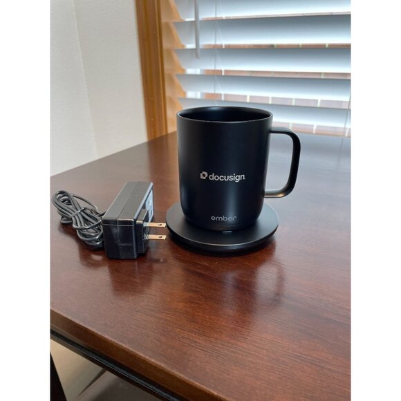 Ember Mug² Temperature Control Smart Mug 10 Oz Black With Charger - Picture 2 of 7
